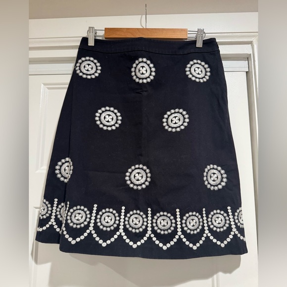 Boden Dresses & Skirts - Boden A-line Embroidered Skirt